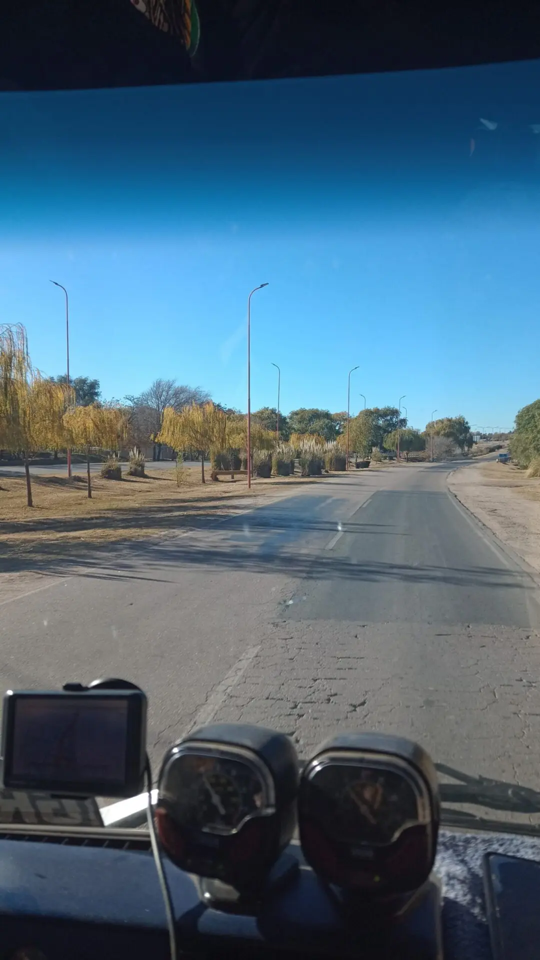 Vista desde la cabina del camión en ruta